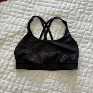 Lululemon sports bra in size 6